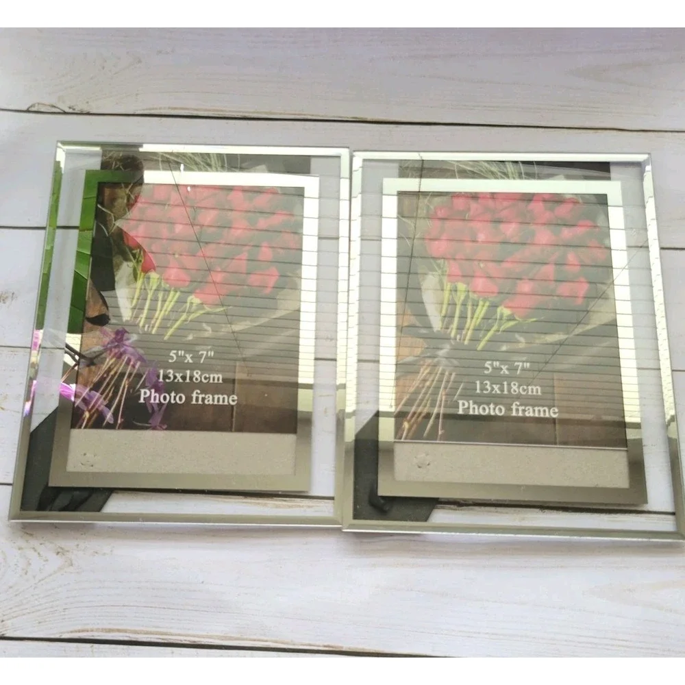 Picture Frames‎ 5x7 Mirrored Edge Glass Frame - Table Mount - 2 Frames Included